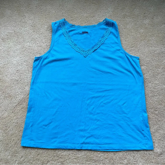 Basic Editions Tops - Basic Editions Women’s Blue V-Neck Tank Top - Size XL - VGUC - 100% Cotton